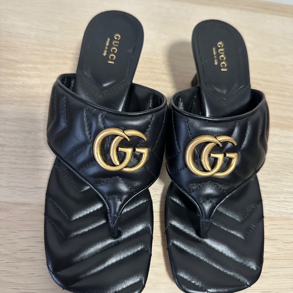 Gucci Marmont Padded Chevron Matelassé Leather Thong Sandal – Black - Picture 3 of 8